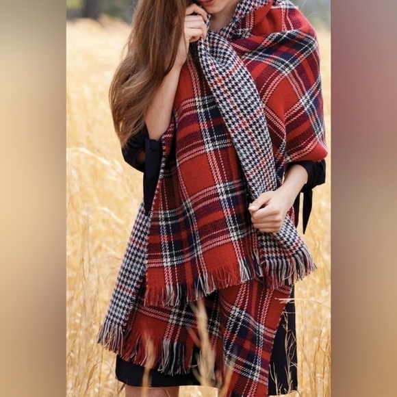 NEW Mud Pie Oversized Reversible Red & White Plaid & Hounds Tooth Scarf Shawl - Picture 1 of 6